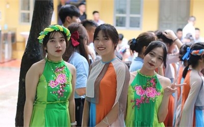 Tết Trung thu tại Trung tâm Nhân Việt