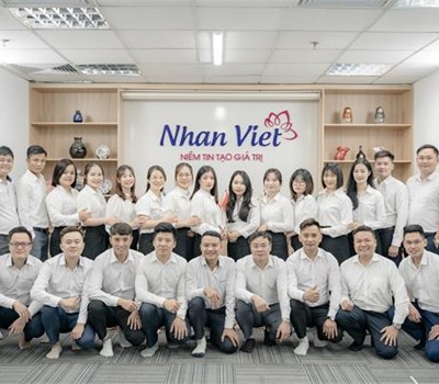 Kỷ niệm sinh nhật lần thứ 12 của Nhân Việt